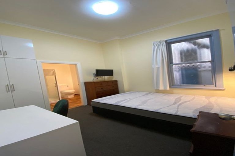 Photo of property in Carillion/the Knoll, 33 Thompson Street, Mount Cook, Wellington, 6011