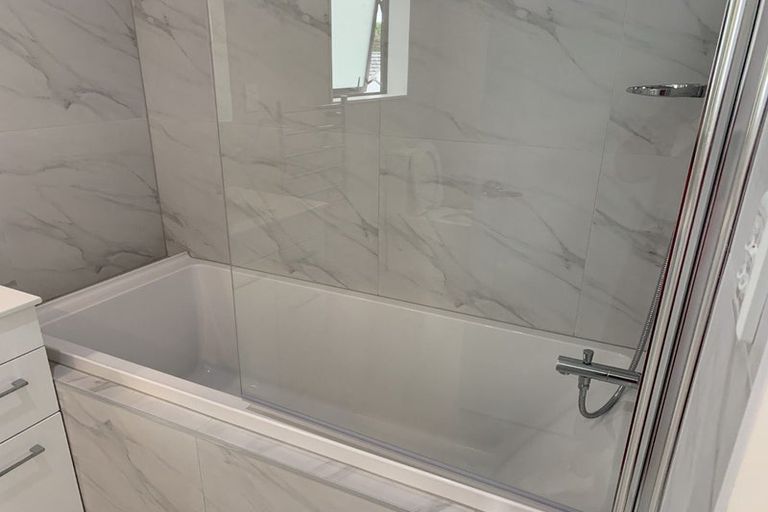 Photo of property in 17c Massine Place, Randwick Park, Auckland, 2105