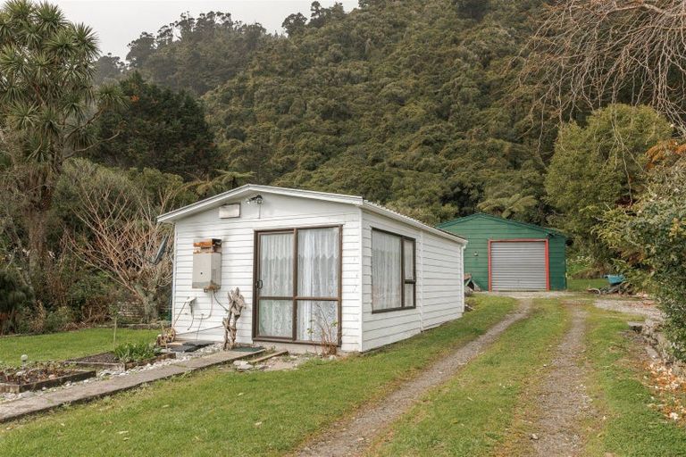 Photo of property in 25 Torea Street, Granity, 7823