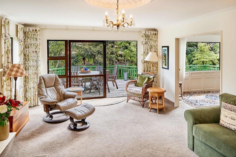 Photo of property in 2 Lady Bell Grove, Lowry Bay, Lower Hutt, 5013