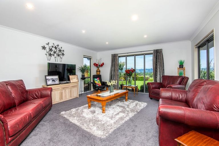 Photo of property in 36 Tara Hills Drive, North Taieri, Mosgiel, 9092