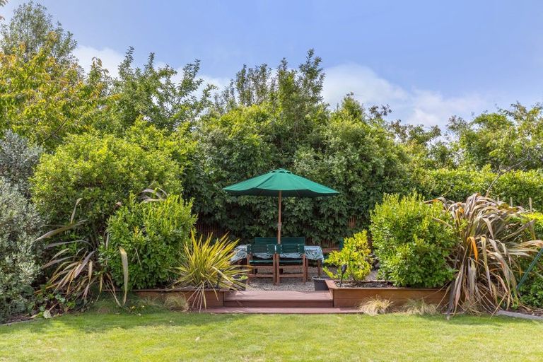 Photo of property in 28a Cotter Street, Greytown, 5712