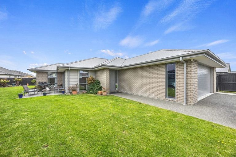 Photo of property in 15 Cleaver Street, Woodend, 7610