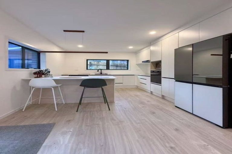 Photo of property in 1/63 Rangeview Road, Sunnyvale, Auckland, 0612
