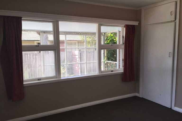 Photo of property in 104 Main North Road, Papanui, Christchurch, 8052