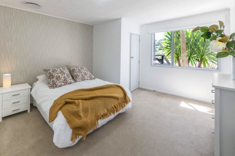 Photo of property in 77 Spencer Street, Crofton Downs, Wellington, 6035