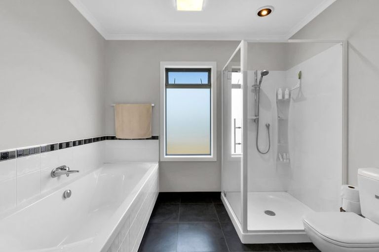 Photo of property in 563 Mangorei Road, Mangorei, New Plymouth, 4371