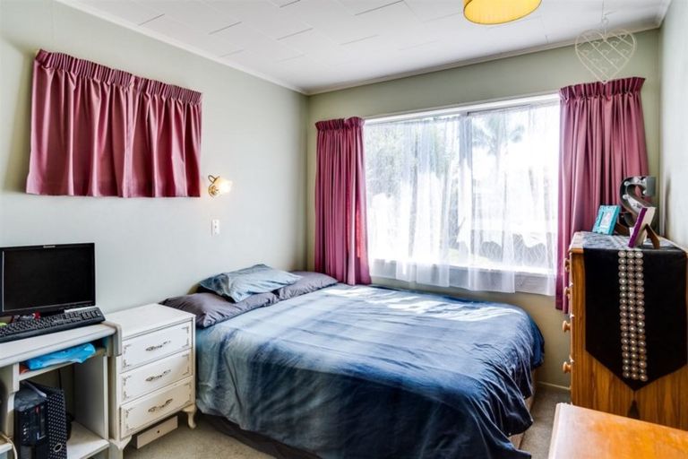 Photo of property in 9 Roskilda Crescent, Taradale, Napier, 4112