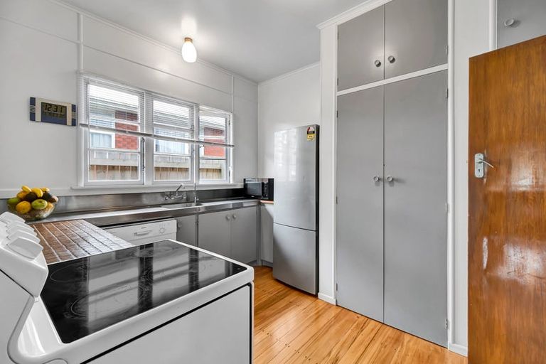 Photo of property in 69 Young Street, New Plymouth, 4310