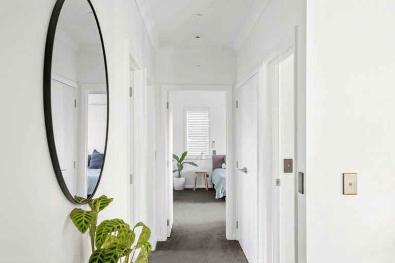 Photo of property in 8 Richards Street, Cambridge, 3434