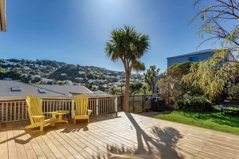 Photo of property in 24 Garfield Street, Brooklyn, Wellington, 6021