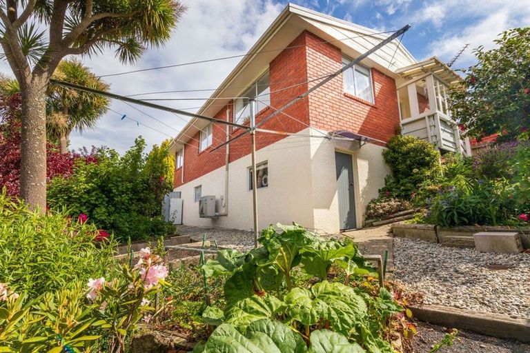 Photo of property in 366 Kaikorai Valley Road, Bradford, Dunedin, 9011