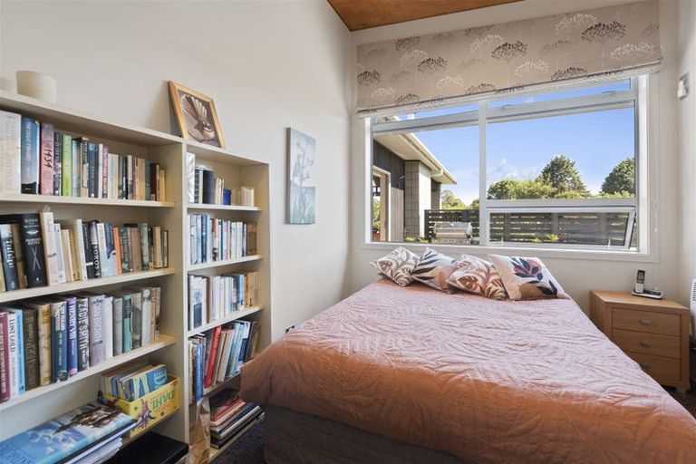 Photo of property in 5 Laurent Way, Ohau, Levin, 5570