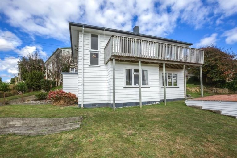 Photo of property in 83 Kotuku Street, Elsdon, Porirua, 5022