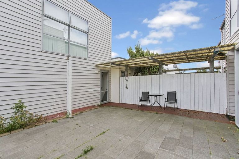 Photo of property in 30 Kauri Drive, Takanini, 2112