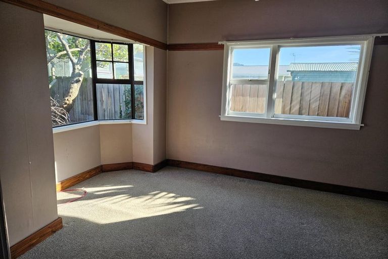 Photo of property in 165 Shaw Avenue, New Brighton, Christchurch, 8083