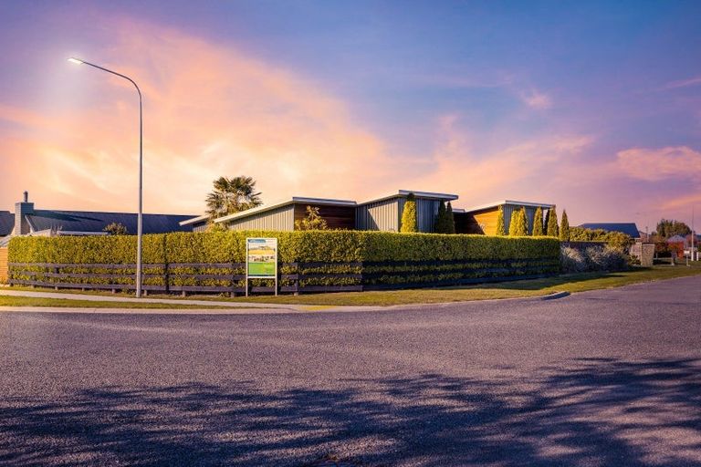 Photo of property in 2 Ormandy Court, Amberley, 7410