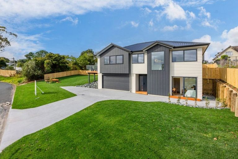 Photo of property in 12a Walbrook Road, Manly, Whangaparaoa, 0930