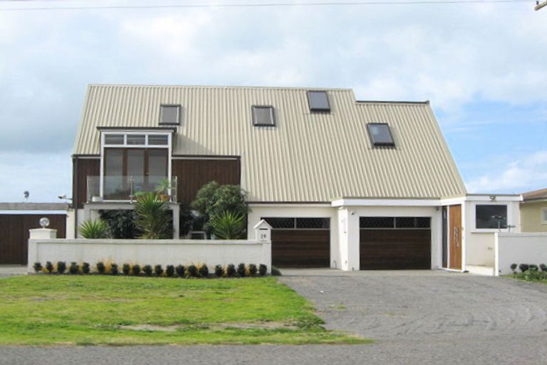 Photo of property in 19 Clifton Road, Haumoana, 4102