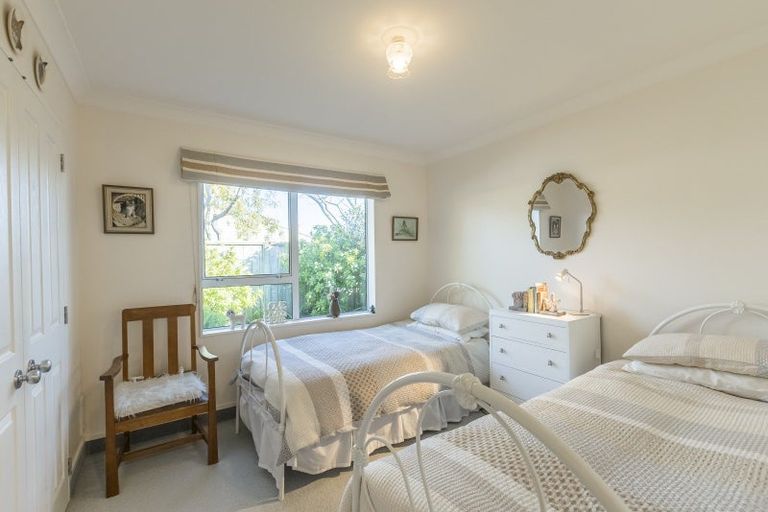 Photo of property in 14 Compass Court, Paraparaumu, 5032