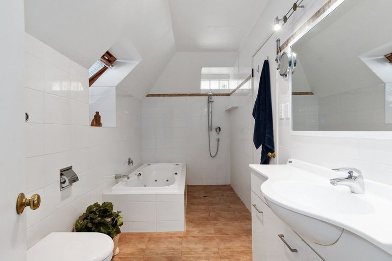 Photo of property in 33 Kotuku Place, Matua, Tauranga, 3110