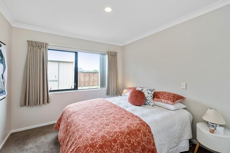 Photo of property in 2 Central Park, Paraparaumu Beach, Paraparaumu, 5032