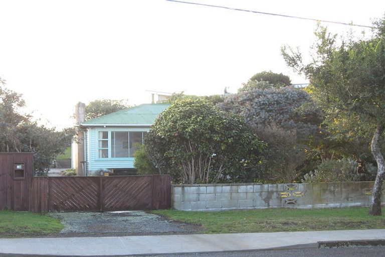 Photo of property in 78 Alexander Road, Raumati Beach, Paraparaumu, 5032