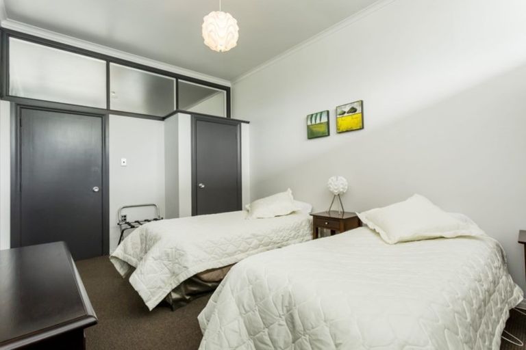 Photo of property in 6 Charlemont Street East, Ranfurly, 9332