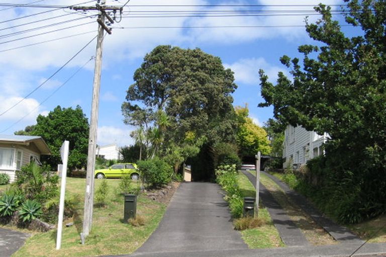 Photo of property in 1/47 Maritime Terrace, Birkenhead, Auckland, 0626