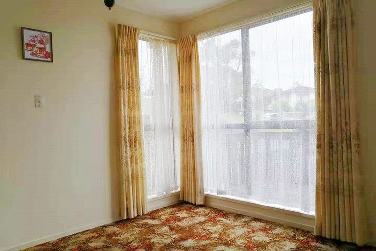 Photo of property in 39 Pemberton Avenue, Bayview, Auckland, 0629