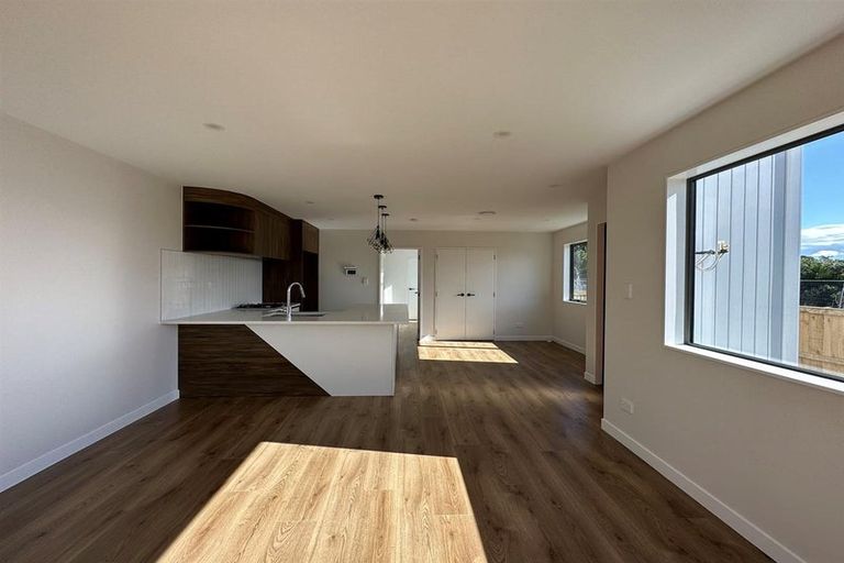 Photo of property in 1 Ope Taua Street, Papakura, 2110