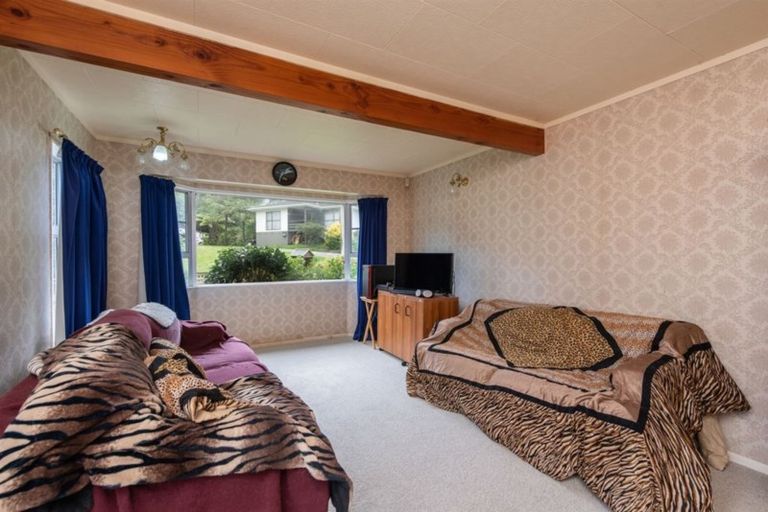 Photo of property in 95-97 Percy Dyett Drive, Karori, Wellington, 6012