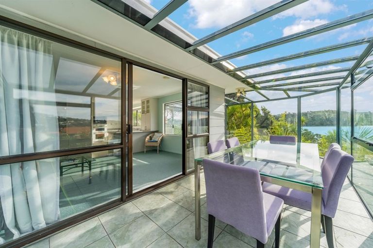 Photo of property in 6 Thurso Grove, Papakowhai, Porirua, 5024