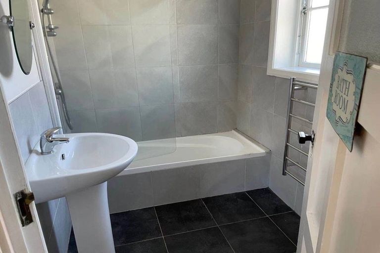 Photo of property in 2/245 Lake Road, Belmont, Auckland, 0622