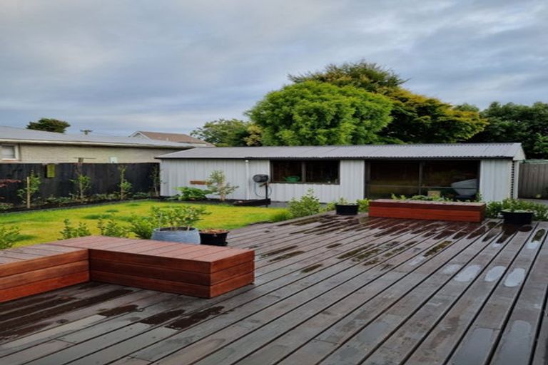 Photo of property in 117 Blighs Road, Strowan, Christchurch, 8052