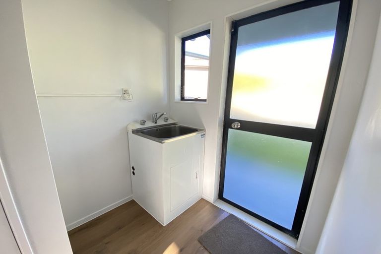 Photo of property in 6/17a Idesia Place, Totara Heights, Auckland, 2105