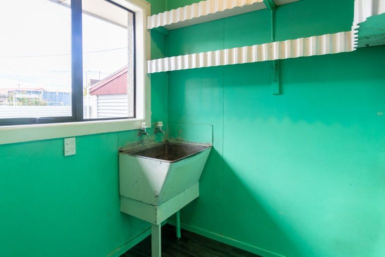 Photo of property in 6 Braemar Street, Kew, Invercargill, 9812