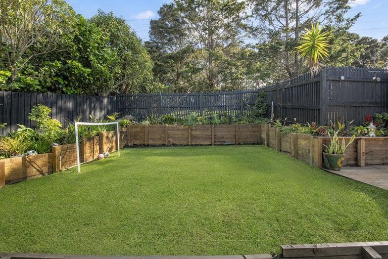 Photo of property in 186 Old Titirangi Road, Titirangi, Auckland, 0604