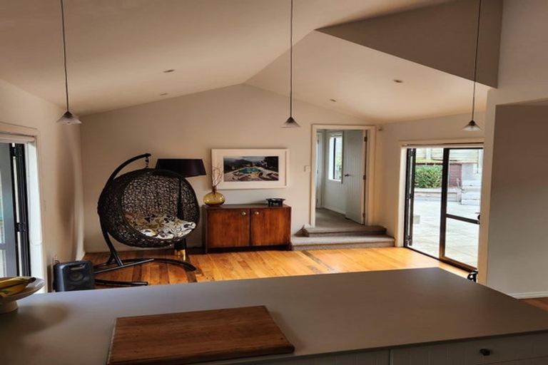 Photo of property in 74a Atkinson Road, Titirangi, Auckland, 0604