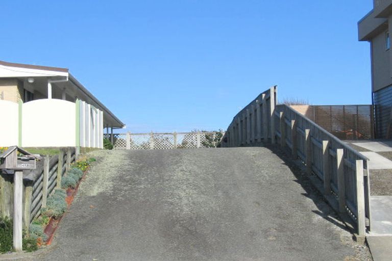 Photo of property in 45 Manuka Street, Otaki Beach, Otaki, 5512