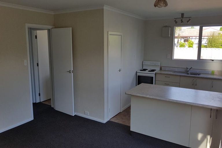 Photo of property in 2/47 Lanark Crescent, Tamatea, Napier, 4112