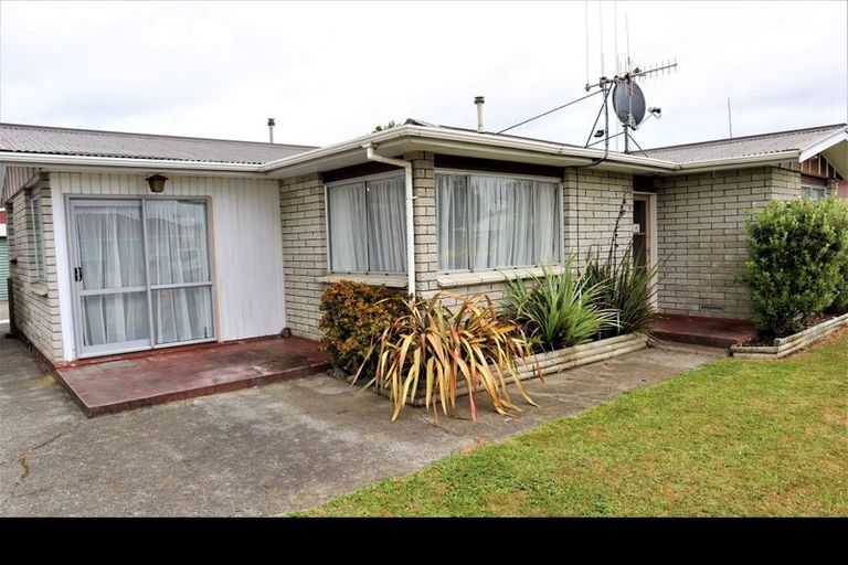 Photo of property in 70 Langley Avenue, Milson, Palmerston North, 4414