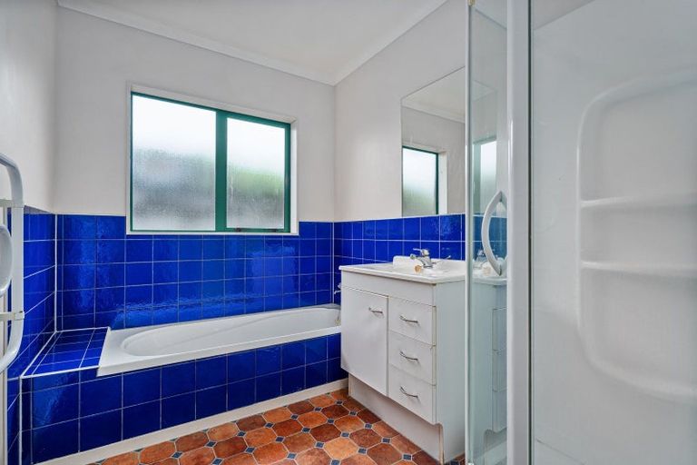 Photo of property in 40 Cholmondeley Crescent, Whitianga, 3510