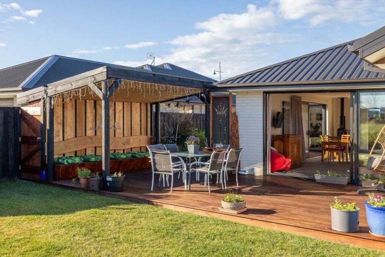 Photo of property in 33 Pegasus Main Street, Pegasus, 7612