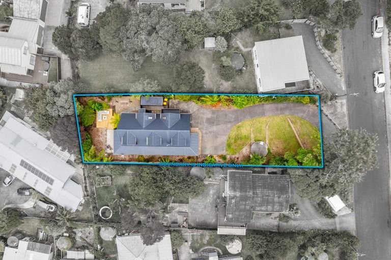 Photo of property in 6 Elliston Crescent, Stanmore Bay, Whangaparaoa, 0932