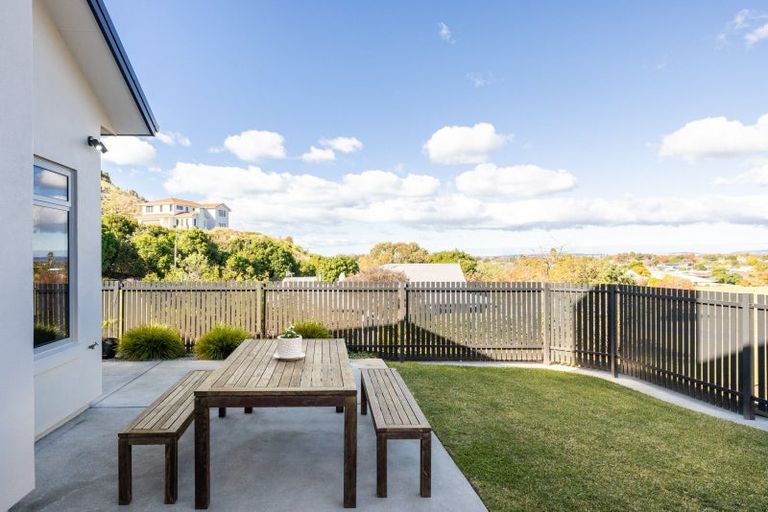 Photo of property in 3 Ridgeway Terrace, Taradale, Napier, 4112