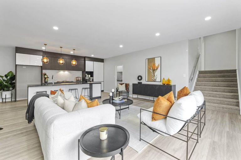 Photo of property in 27 Surf View Crescent, Red Beach, 0932