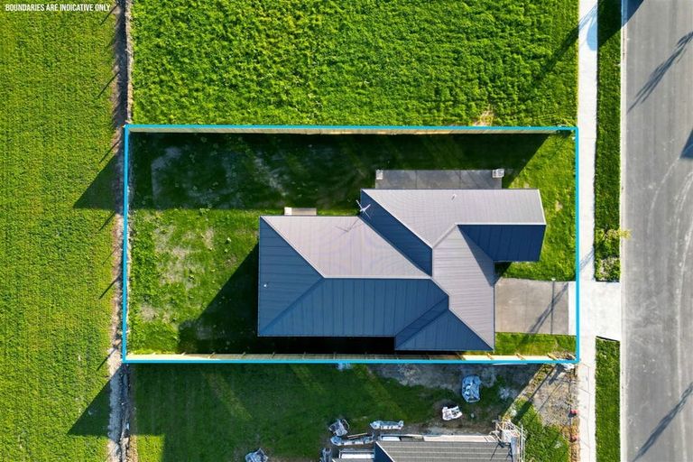 Photo of property in 13 Salkeld Place, Woodend, 7610