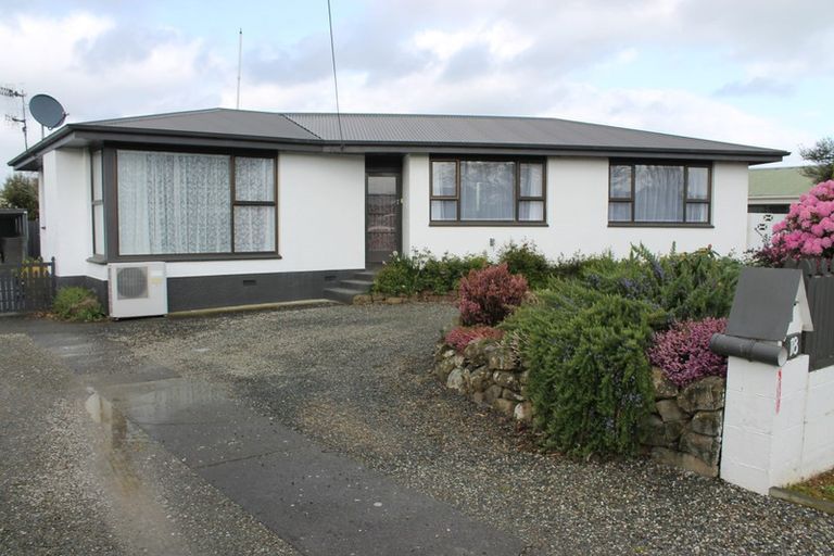 Photo of property in 18 Kilmarnock Street, Wallacetown, 9816