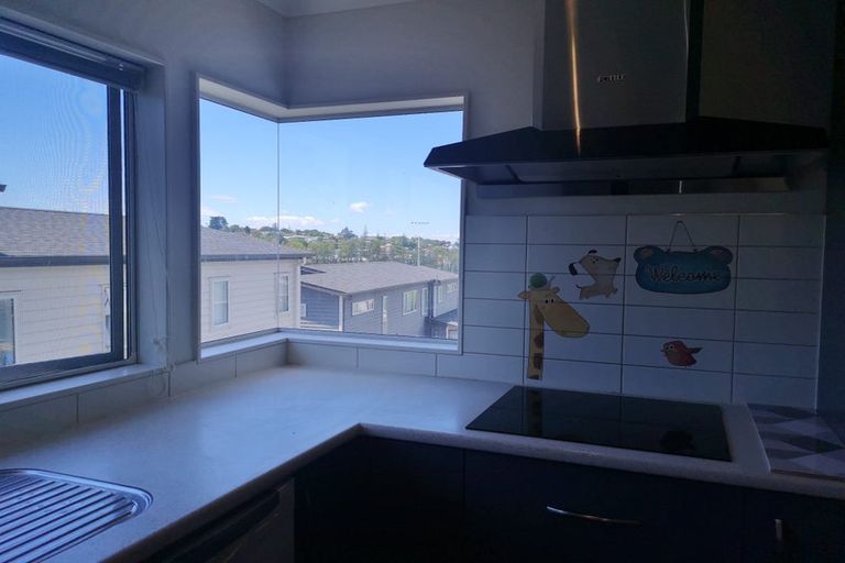 Photo of property in 7a Lyttelton Avenue, Forrest Hill, Auckland, 0620